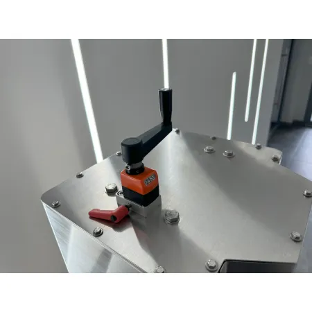 Zakręcarka metalowych kapsli CR-100-6